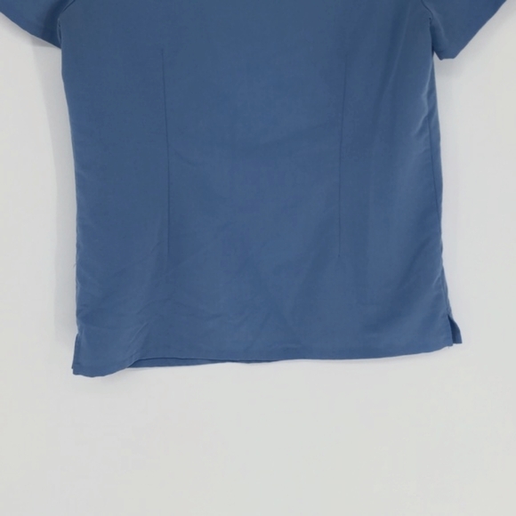 Figs Women's Casma Three-Pocket Scrub Top Size Small Blue V Neck Hospital Office - Picture 12 of 13